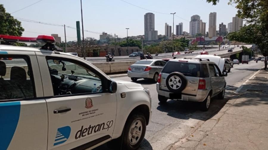 Veículo com mil infrações e R$ 4,4 milhões em débitos é apreendido em SP