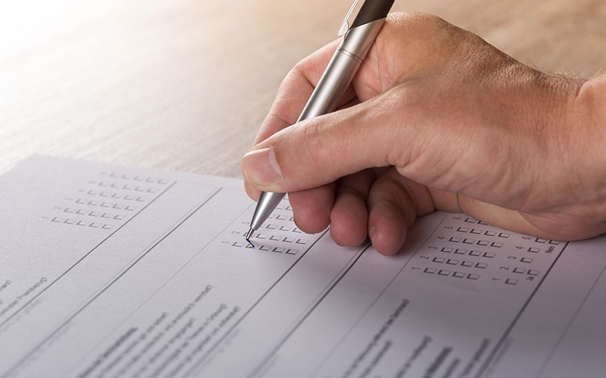 Concursos públicos oferecem 14.990 vagas com salários de até R$ 17 mil