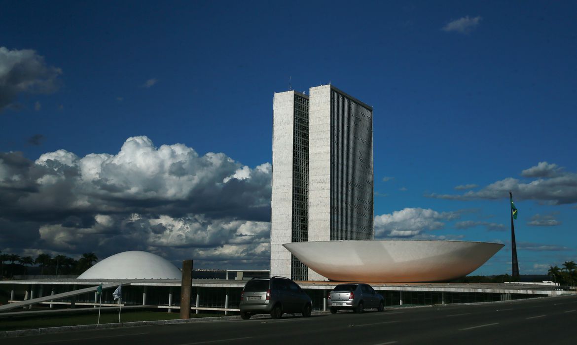 Câmara adia votação de projeto para reabertura do Conselho de Ética