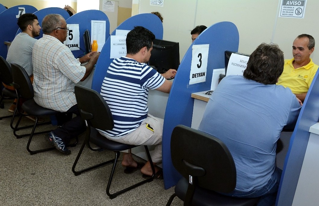 Detran retoma atendimentos presenciais em quatro Centrais do Cidadão