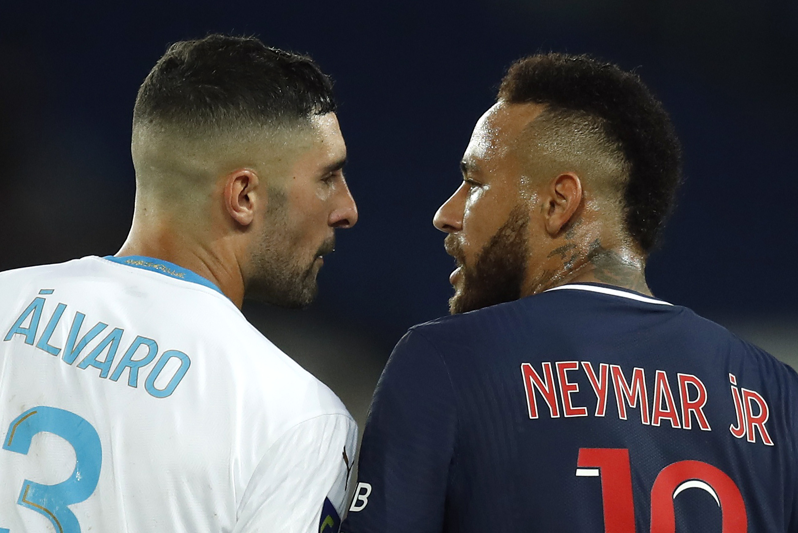 Neymar é suspenso por 2 jogos após expulsão polêmica no Campeonato Francês