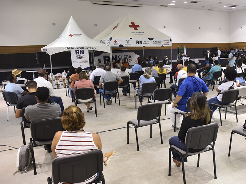 Governo do RN autoriza retorno de eventos corporativos com até 100 pessoas