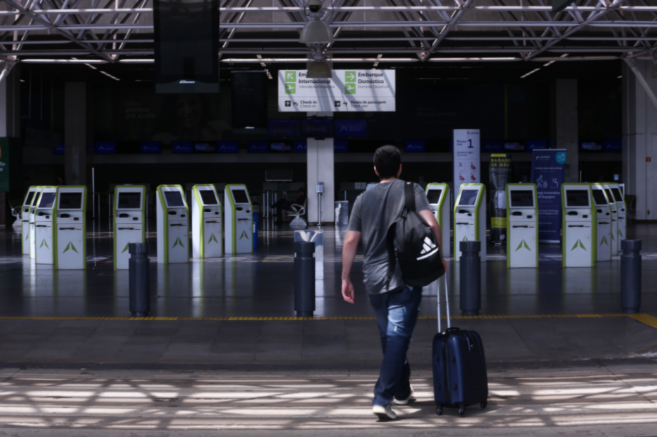 Governo autoriza entrada de estrangeiros por todos os aeroportos do país