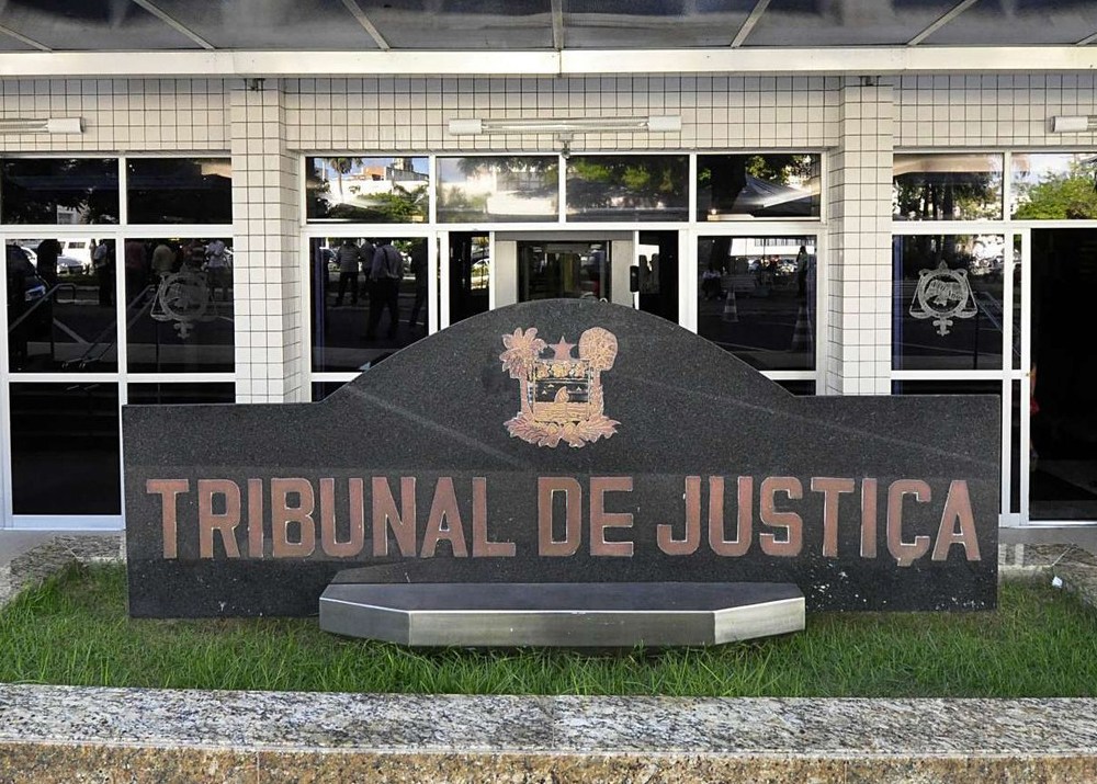 Justiça aponta falhas do Governo do RN e suspende contratação emergencial