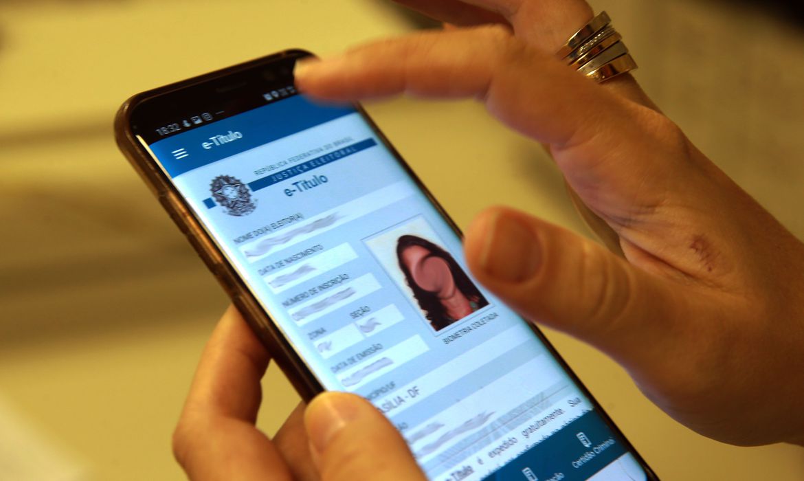 Eleitor poderá justificar falta pelo celular; saiba como