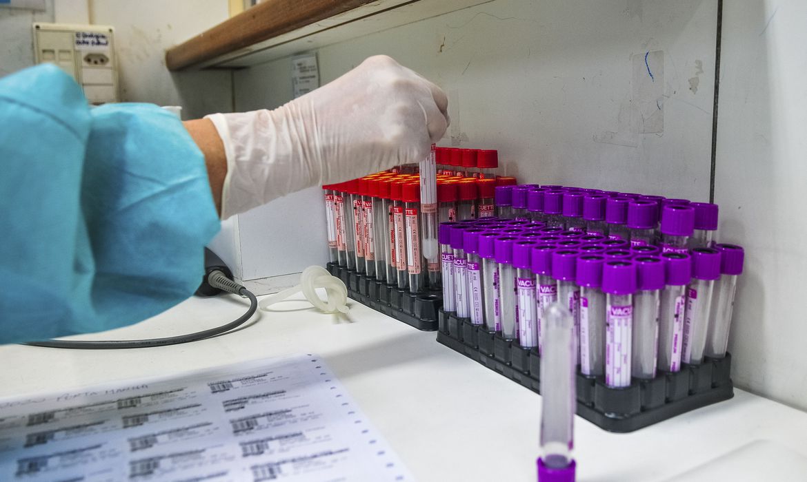 UFRJ inicia estudos clínicos com a vacina BCG contra covid-19