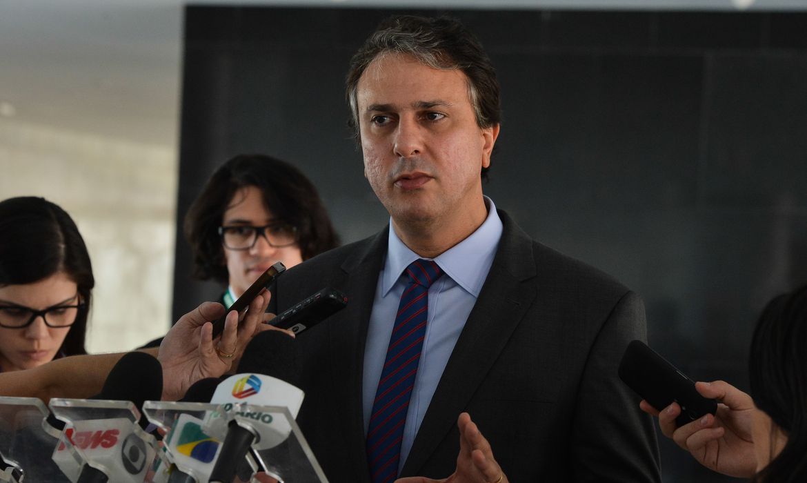 Governador do Ceará testa positivo para covid-19