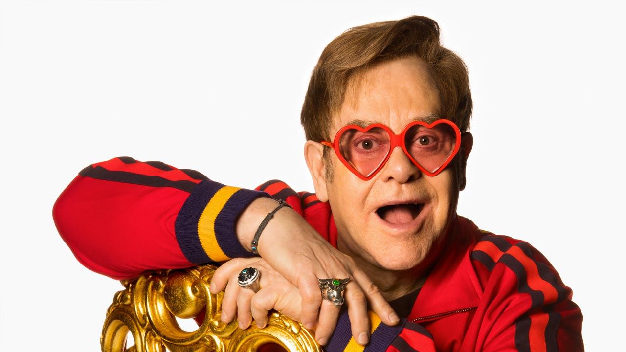 Elton John revela romance com ex-Beatle: "Várias safadezas"