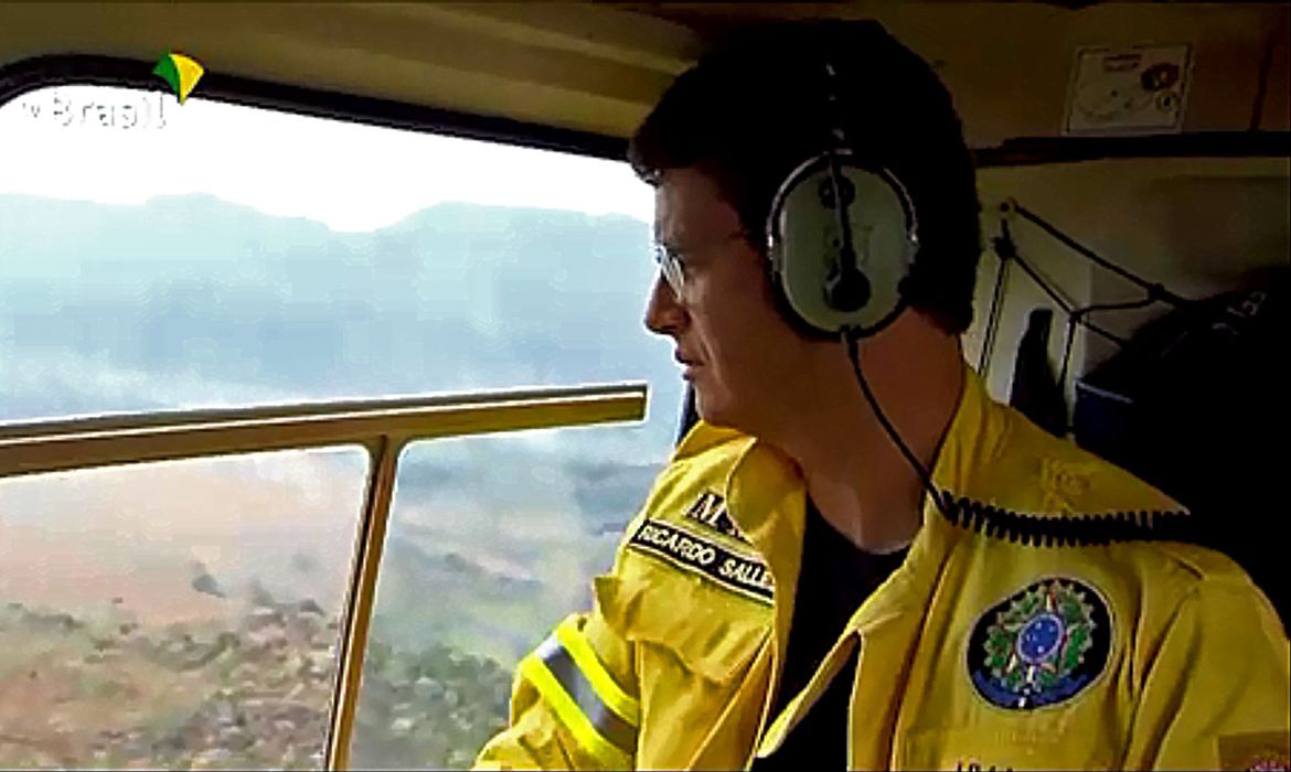Esperado é que chuva deste sábado pare fogo na Chapada dos Veadeiros, diz Salles