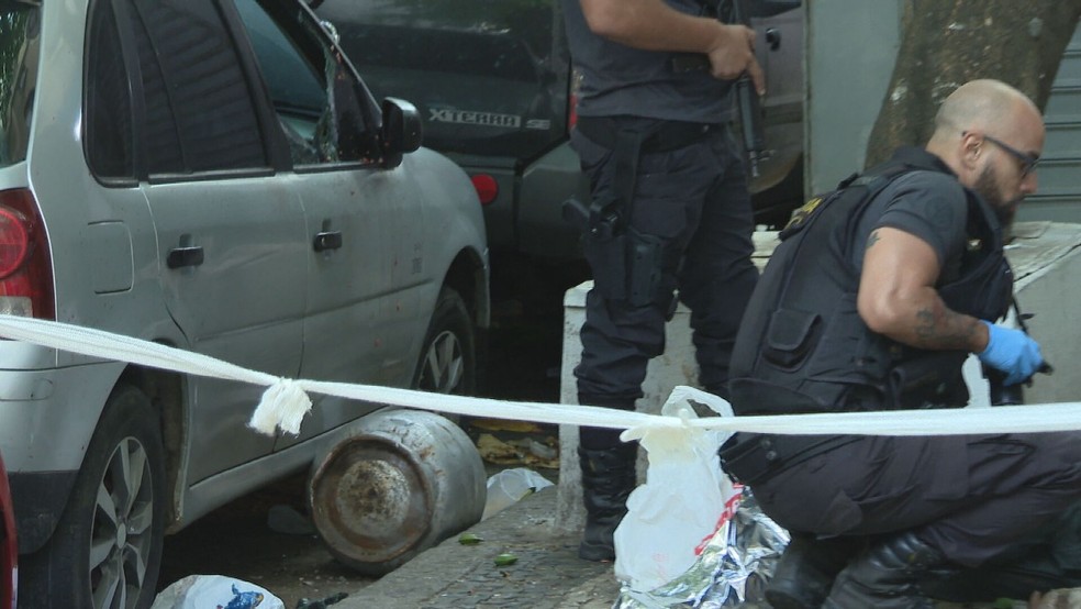 Homem morre após ser atingido por botijão de gás jogado de prédio no Rio