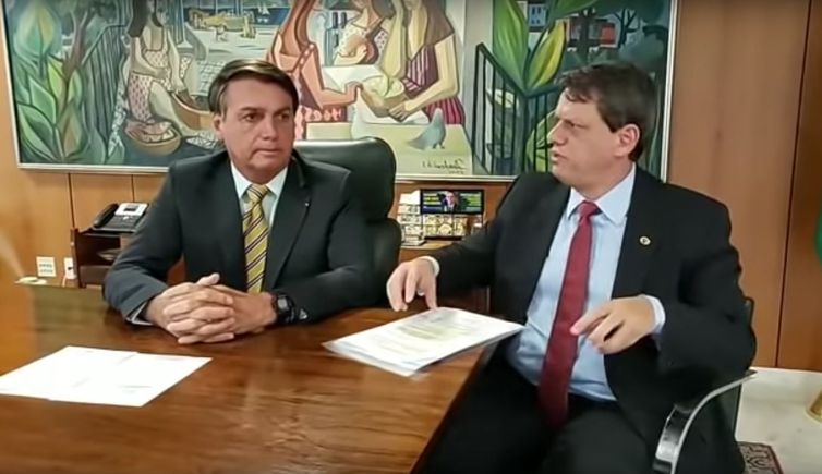 Lei que altera Código de Trânsito é sancionada por Bolsonaro; veja o que muda