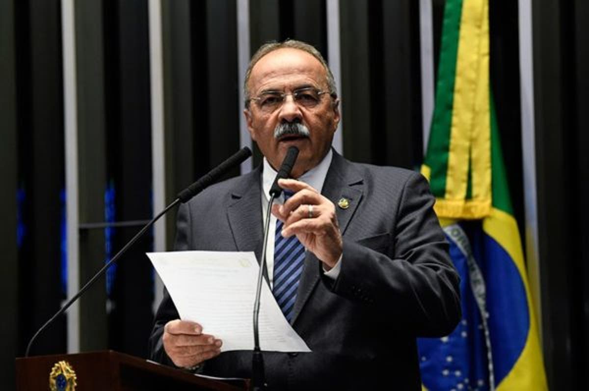 PF cita constrangimento e não mostra vídeo de dinheiro em cueca de senador