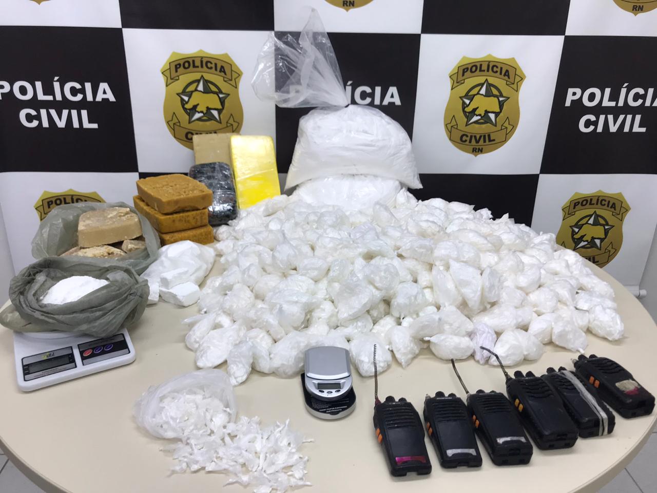 Polícia apreende 19 mil papelotes de cocaína, além de maconha e crack em Natal