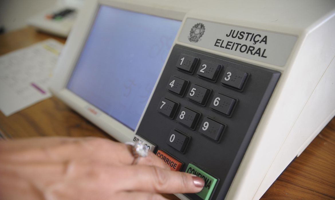 Decreto autoriza uso das Forças Armadas nas eleições de 2020