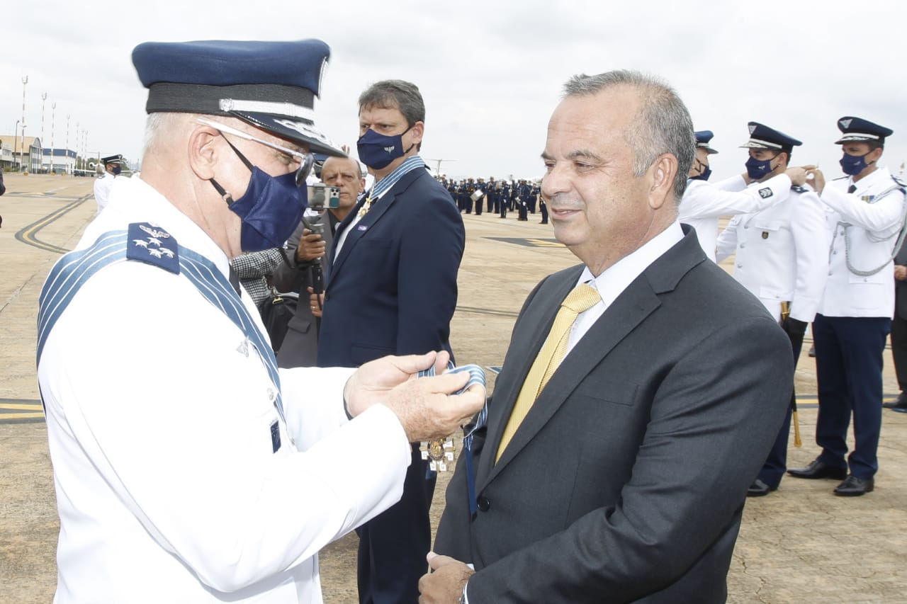 Ministro potiguar recebe grau de Grande-Oficial da Ordem do Mérito Aeronáutico