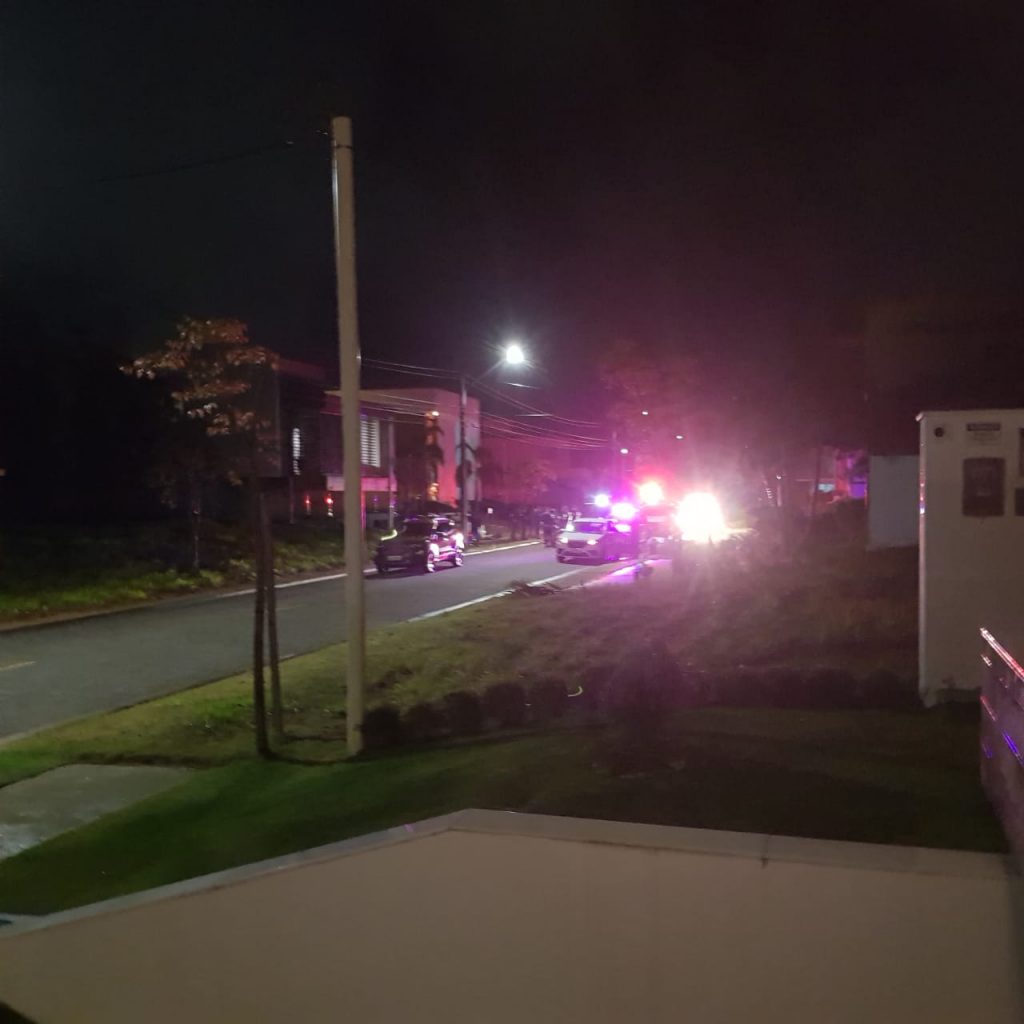 Tiros são registrados em condomínio de luxo de Natal; homem é baleado