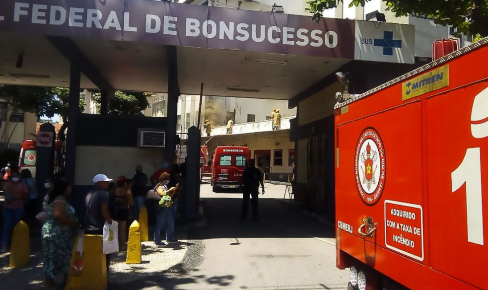 Incêndio atinge Hospital Federal no Rio