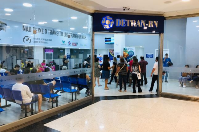 Detran fecha unidade em Natal e diz que objetivo é "atendimento de excelência"