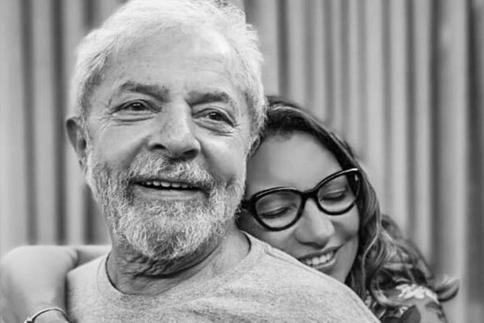 Sogra de Lula morre após contrair Covid-19