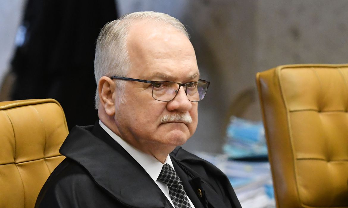 Fachin manda a Plenário recurso de Lula para anular condenação no caso triplex