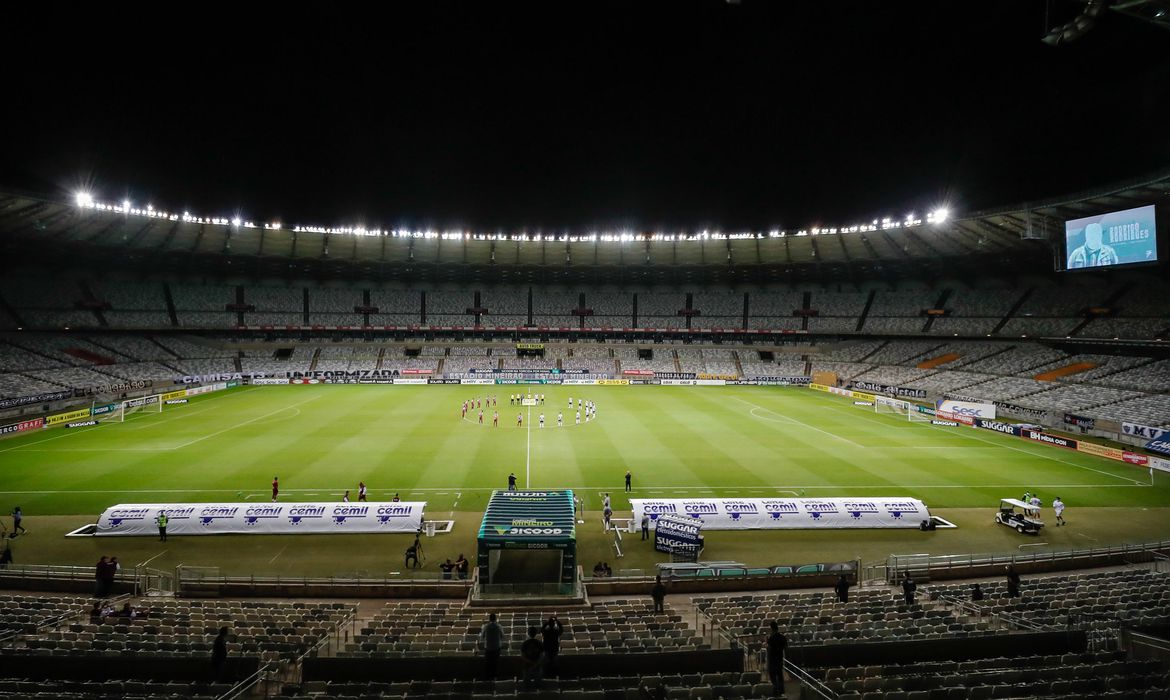 Brasileirão: Atlético-MG e Flamengo duelam em busca de reabilitação