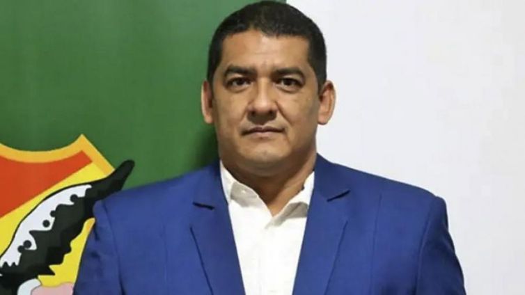 Presidente de Federação de Futebol da Bolívia é preso durante jogo