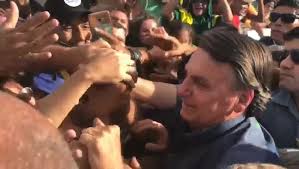 VÍDEO: Bolsonaro é ovacionado em chegada ao Amapá