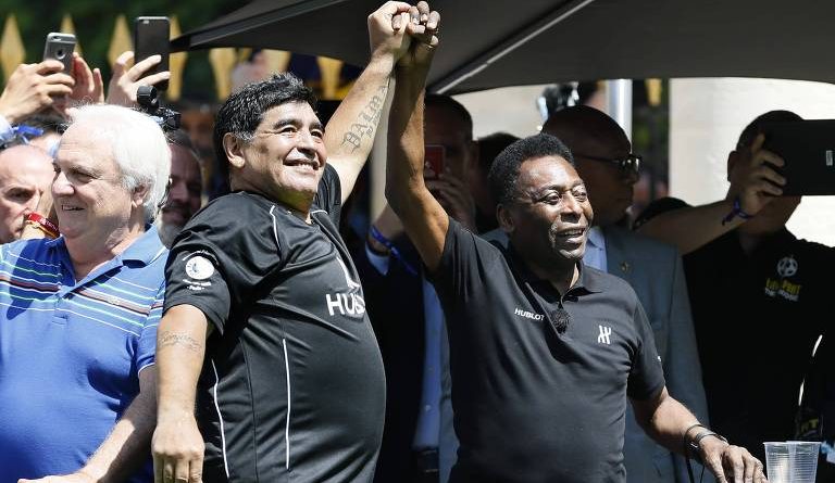 Pelé lamenta morte de Maradona: 'O mundo perdeu uma lenda'