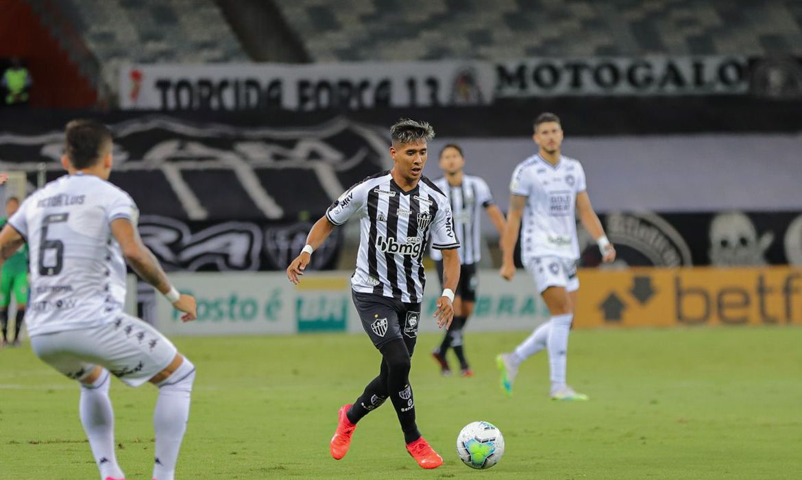 Atlético-MG supera Botafogo e abre vantagem sobre Fla; veja classificação
