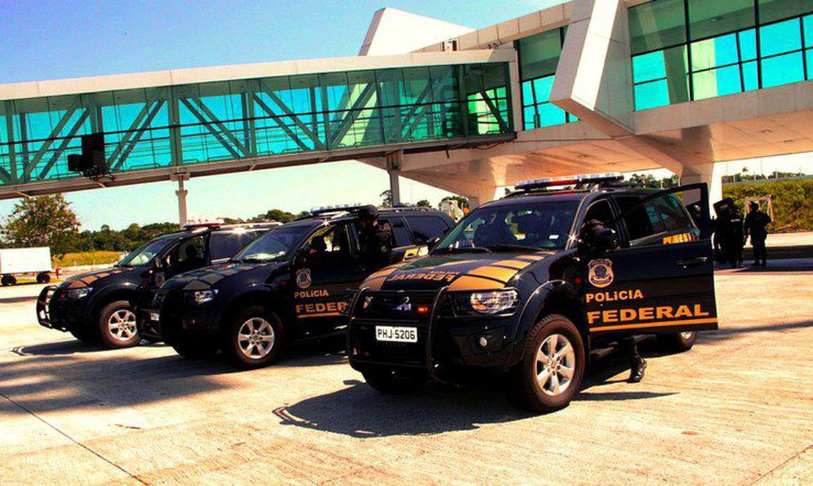 PF prende 7 investigados em Operação contra tráfico internacional de drogas
