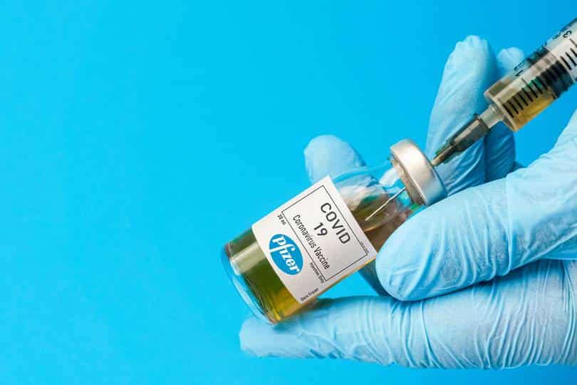 Presidente da Pfizer Brasil vê possibilidade de iniciar vacinação em janeiro