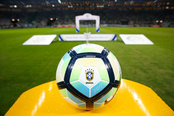 Clássicos em SP e no RJ; Fla x Santos; os jogos de domingo e onde assistir