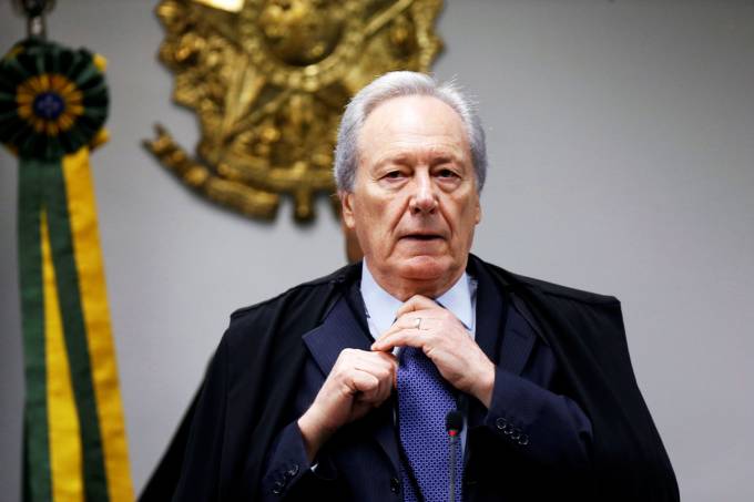STF autoriza estados a importar vacinas contra covid se Anvisa descumprir prazo