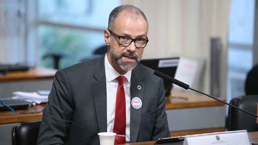 Anvisa espera notificação do STF sobre vacina, mas diz: decisão se cumpre