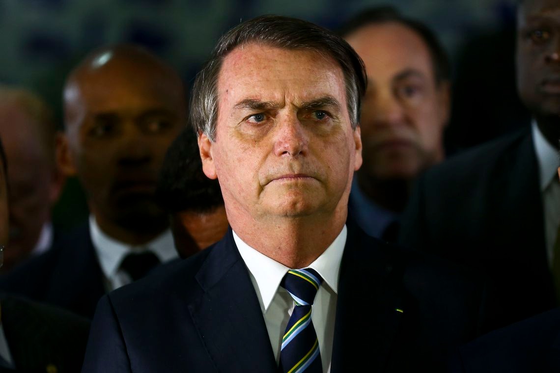 Bolsonaro diz que laboratório é que tem de 'ir atrás' para vender vacina
