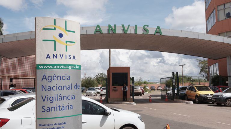 Anvisa divulga nota técnica sobre pós-vacinação em clínicas privadas