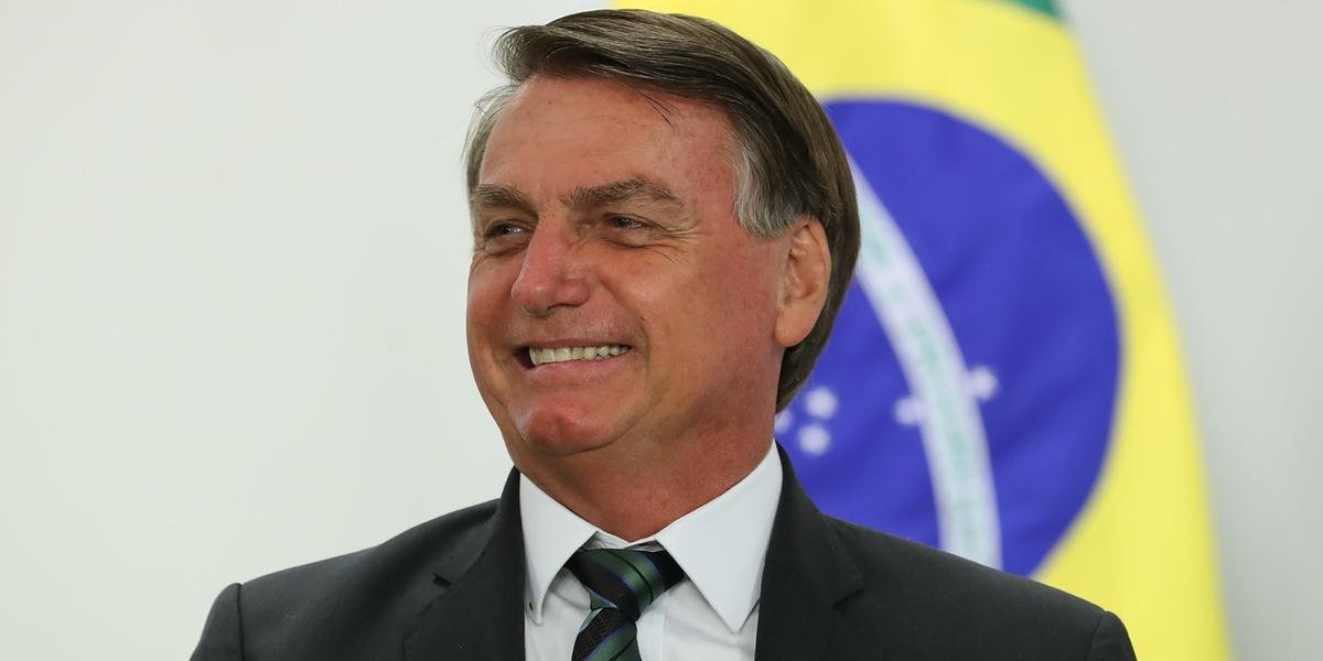 Bolsonaro manda recado após Rodrigo Maia ameaçar impeachment