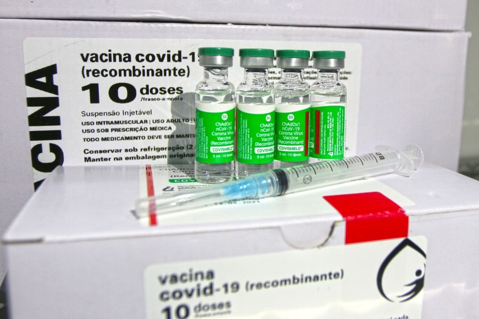 Vacina de Oxford oferece 100% de proteção contra casos graves em 22 dias