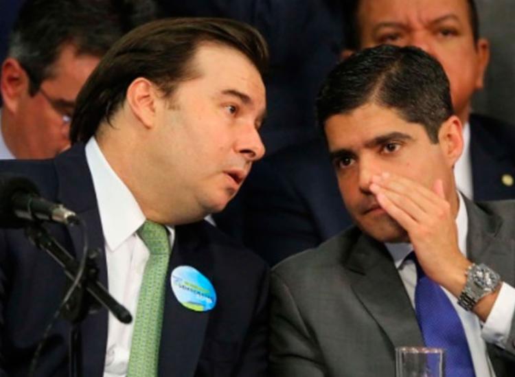 'Amigo de 20 anos entregou nossa cabeça ao Palácio', diz Maia sobre ACM Neto