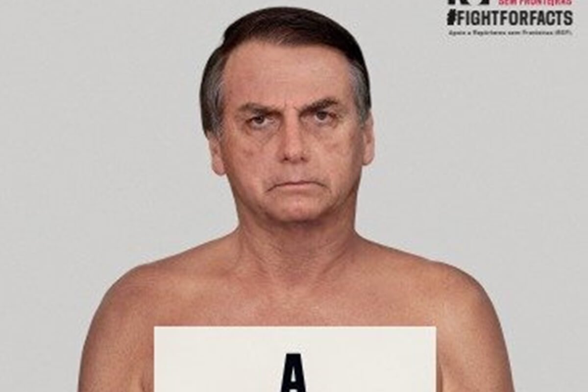 Notícia-crime é apresentada contra ONG por campanha ‘Bolsonaro nu’