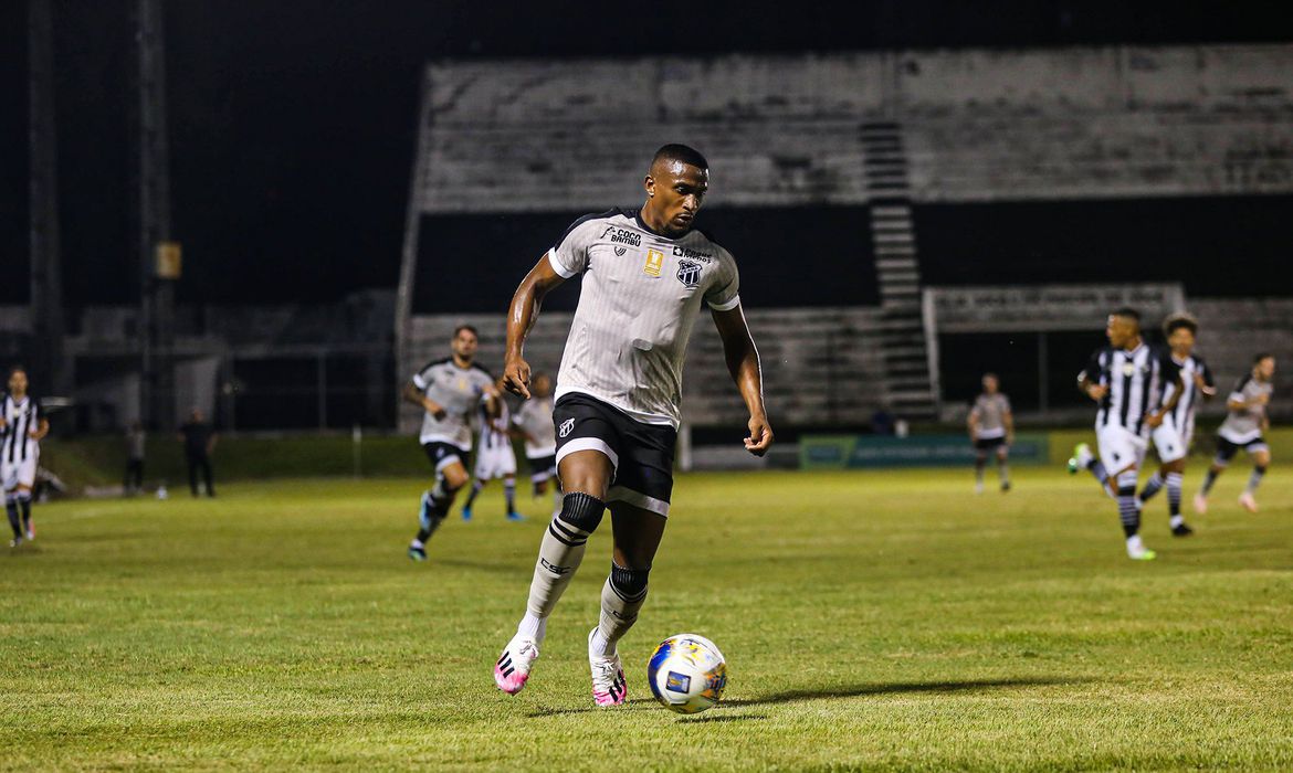 Copa do Nordeste: atual campeão Ceará empata com ABC na estreia