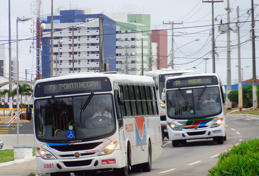 Justiça manda prefeitura restabelecer 100% da frota de ônibus em Natal