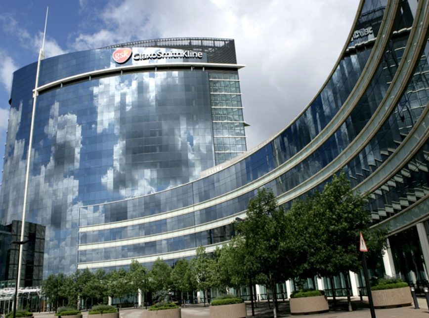 Farmacêutica britânica diz que droga contra covid-19 reduz mortes em 85%