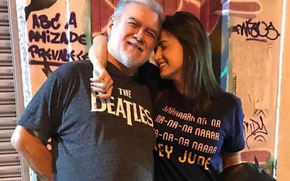 Pai de jornalista morre de câncer: 'O amor da minha vida não tá mais aqui'