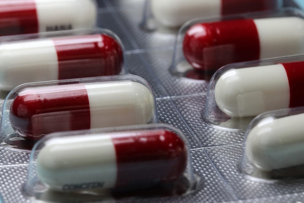 Anvisa tenta evitar desabastecimento de medicamentos