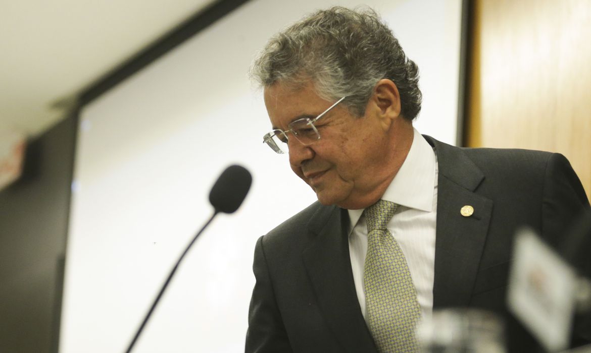 VÍDEO: Câmara “tem que tocar” pedidos de impeachment, diz ministro do STF