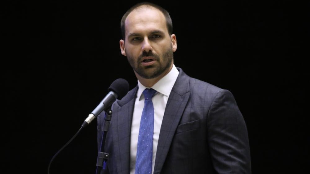 Estado zera fila após CPI ampla e Eduardo Bolsonaro dispara: "CPI dos milagres"