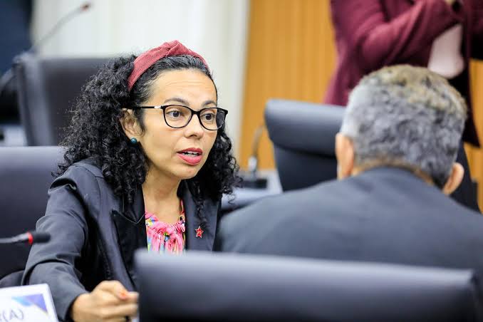 Vereadores de Natal denunciam vereadora do PT por quebra de decoro