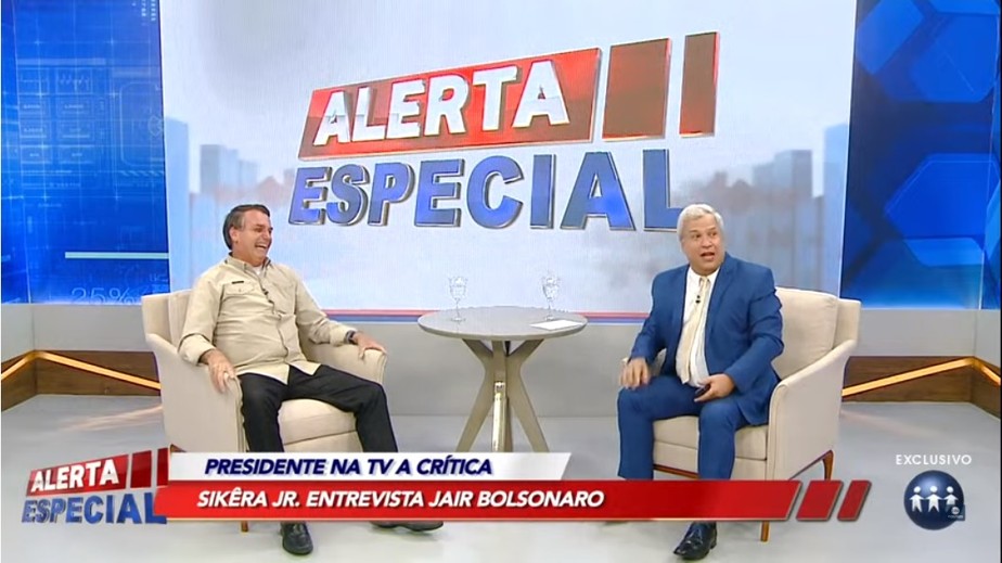Bolsonaro diz que Exército pode 'ir para ruas' contra lockdown de governadores