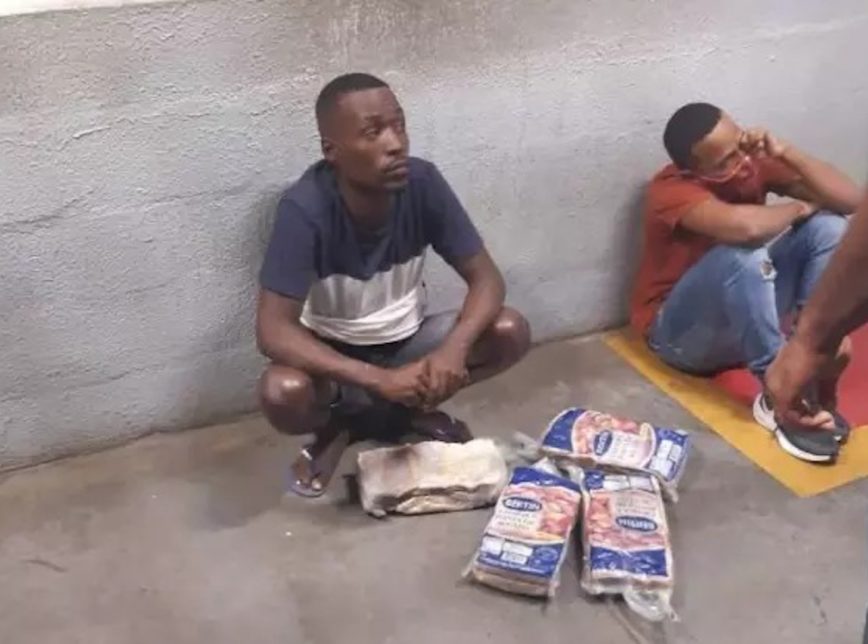 “Meu filho morreu com fome”, diz mãe de homem morto por furtar carne